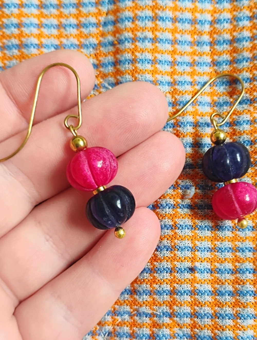 Handmade Carved Ruby + Sapphire Asymmetric Earrings - Picture 3 of 4